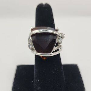 Elegant Silver and Brown Gemstone Ring